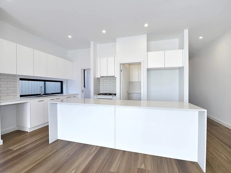Additional image 2 of 9 Woorigoleen Drive, Keilor East VIC 3033