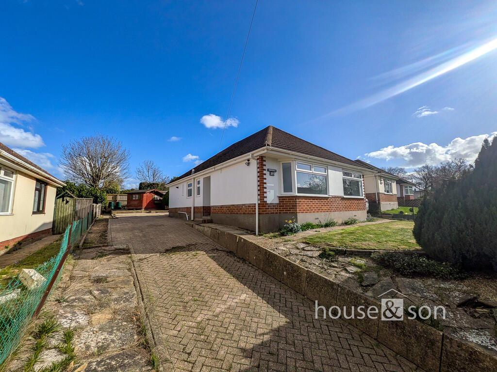 East Howe Lane, Bournemouth