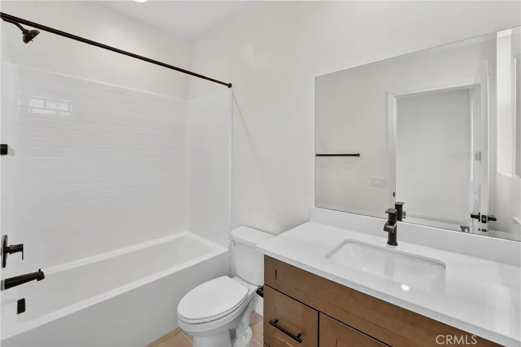 Additional image 16 of 1097 N Harbor Blvd, Anaheim, CA 92801