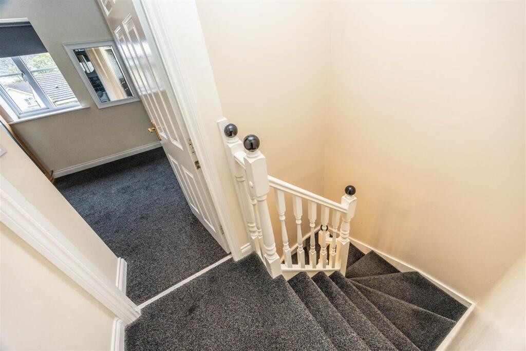 Additional image 24 of Yateholm Drive, Bradford