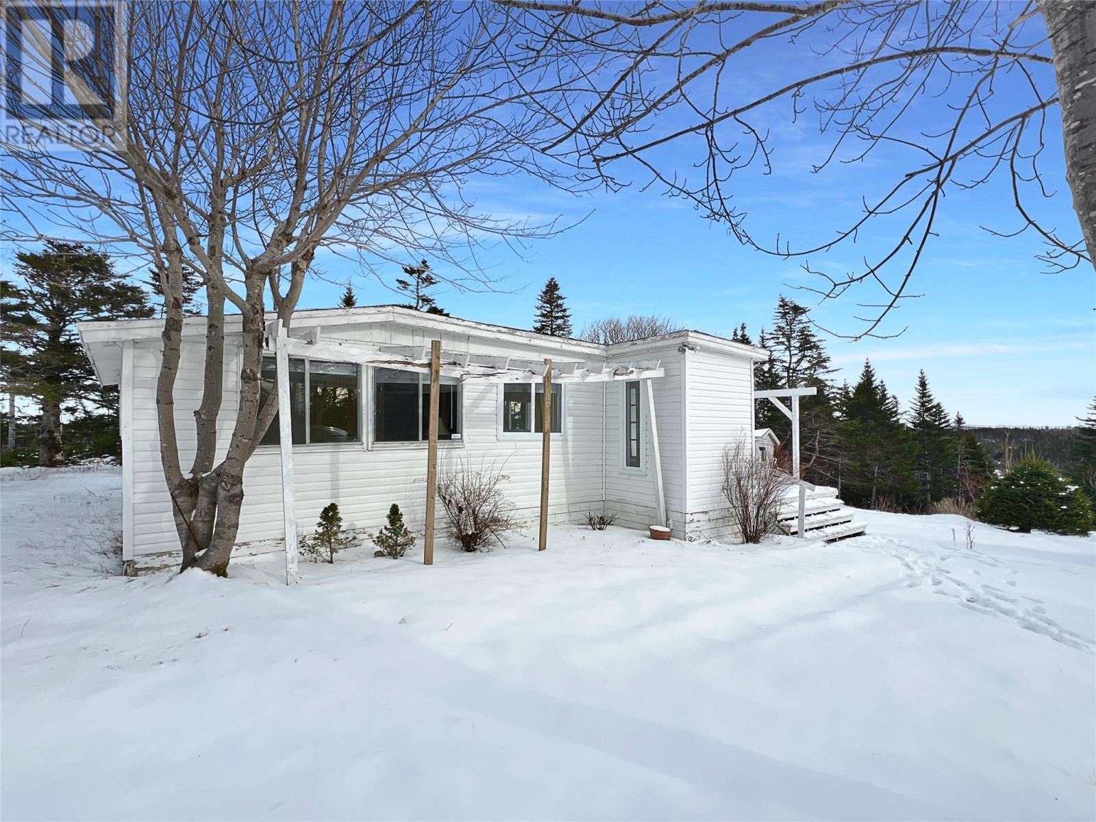 204 Vineland Road