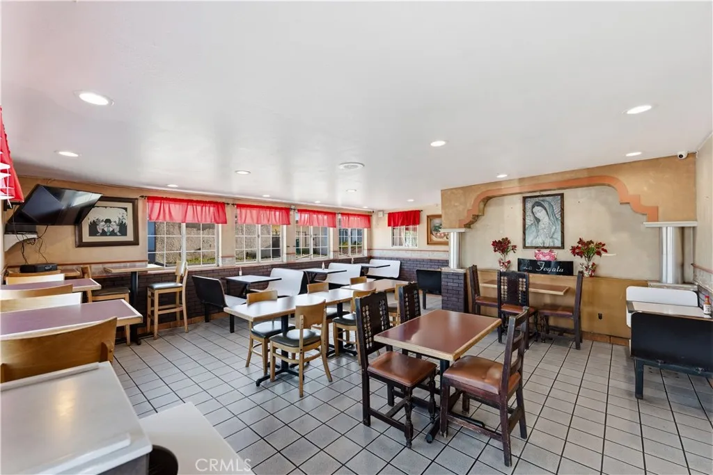 Additional image 58 of 3350 Saviers Rd, Oxnard, CA 93033