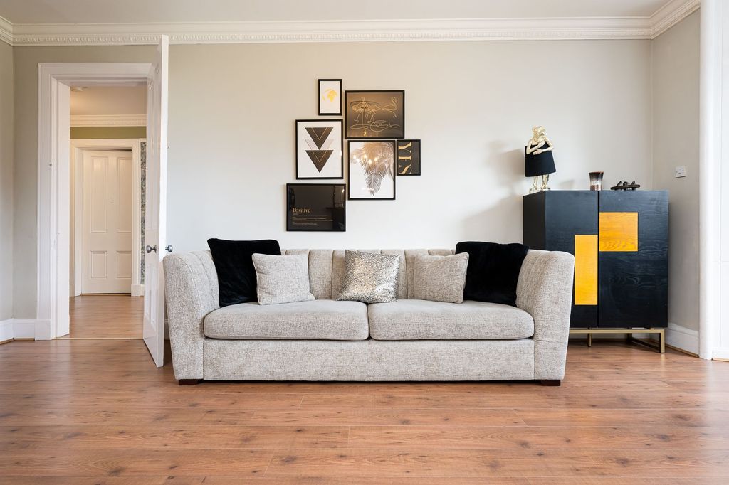 Additional image 6 of 3 bed flat for saleFinnart Street, Greenock PA16
