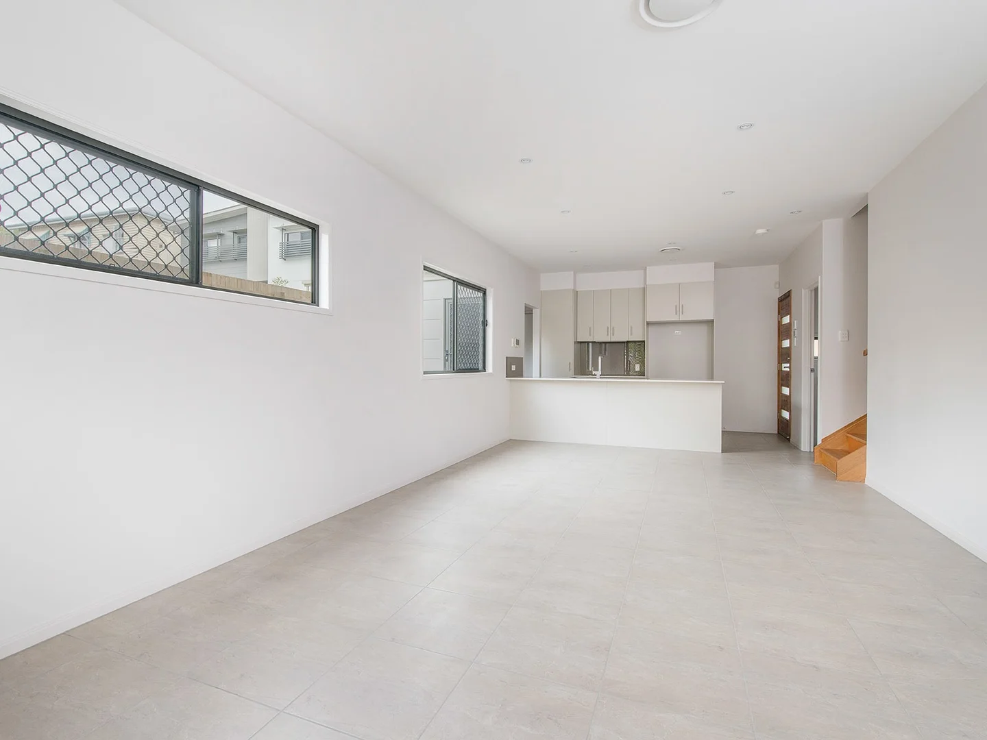 Additional image 6 of 2/8 Houthem St, Camp Hill QLD 4152
