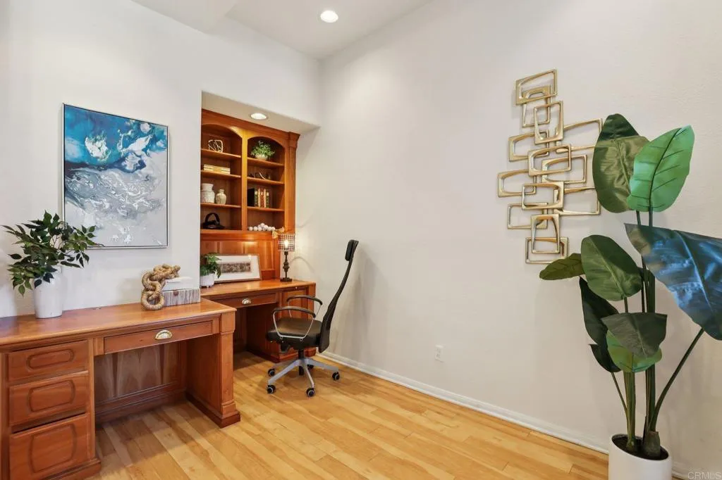 Additional image 97 of 7126 Marina Pacifica Drive N, Long Beach, CA 90803