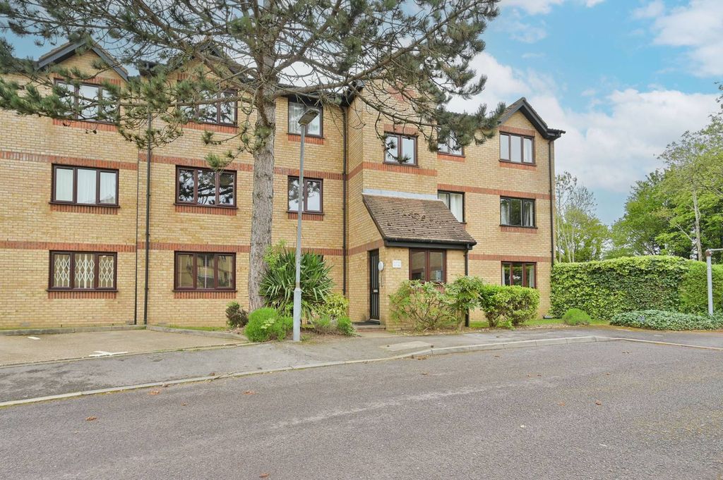 Additional image 10 of 1 bed flat for saleCourtlands Close, Watford WD24