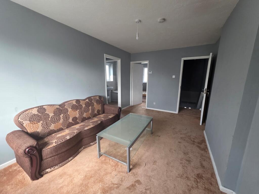 Mayfair, BD5 0LQ