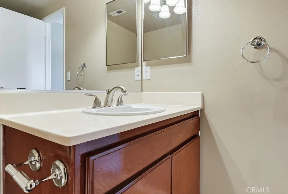 Additional image 120 of 19018 Sherman Way Unit 110, Reseda, CA 91335