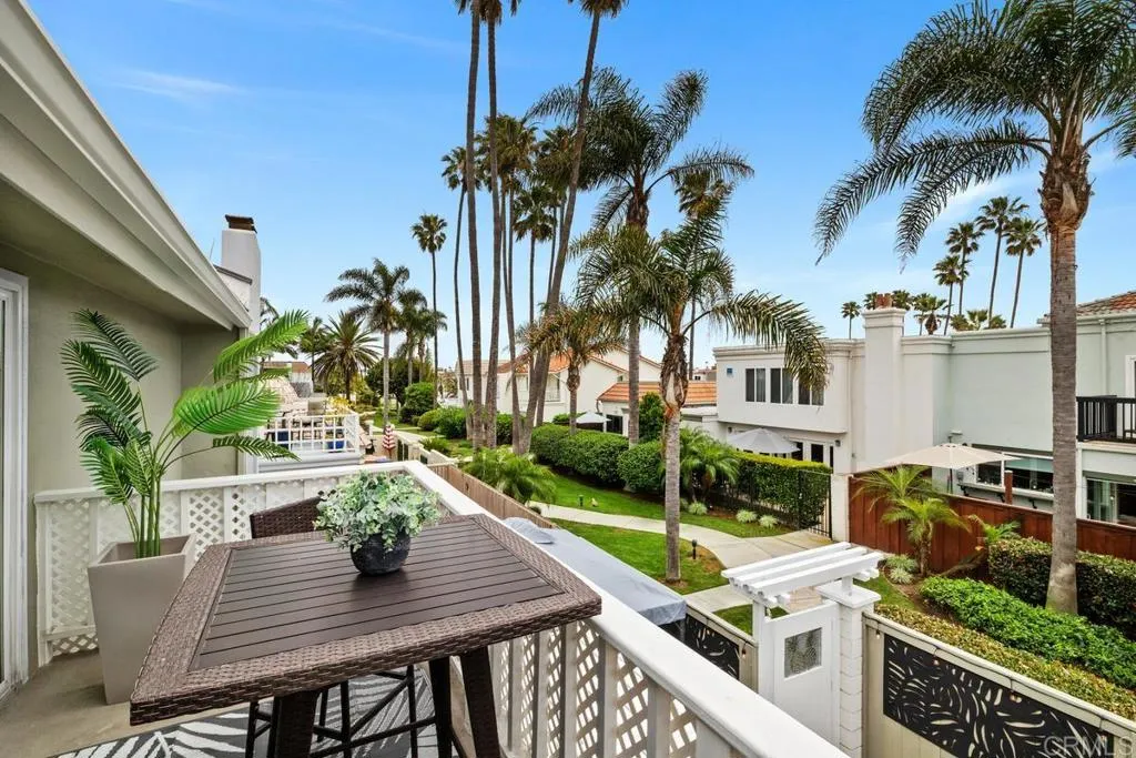 Additional image 64 of 69 Half Moon Bend, Coronado, CA 92118