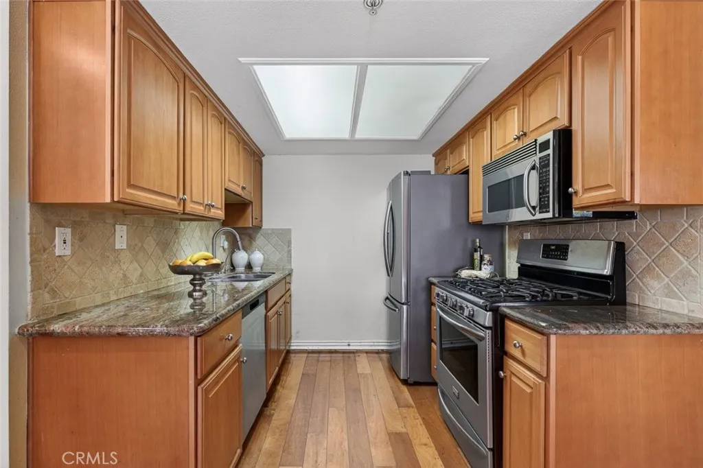 Additional image 63 of 612 N Columbus Avenue Unit 104, Glendale, CA 91203