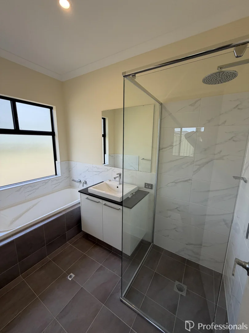 Additional image 21 of 34 Lilylock Crescent, Henley Brook WA 6055