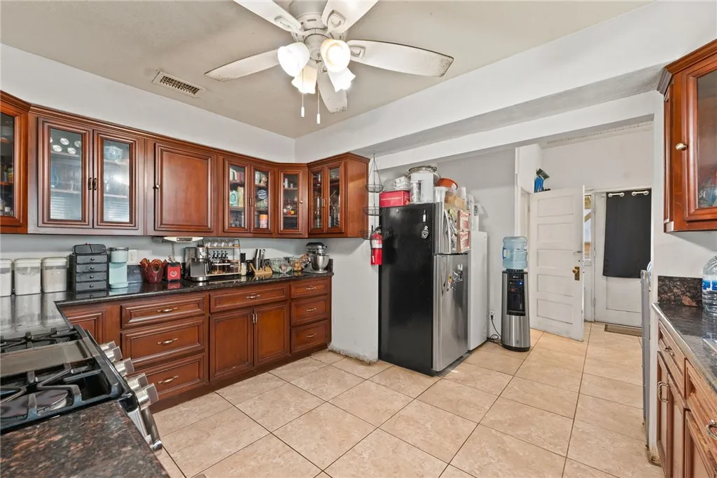 Additional image 16 of 1325 Cedar St, San Bernardino, CA 92404