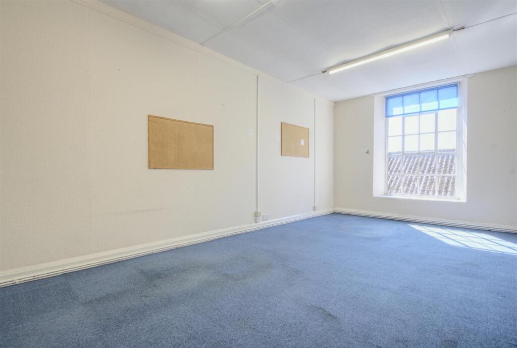 First Floor Offices, Albion Works, Skipton photo 3