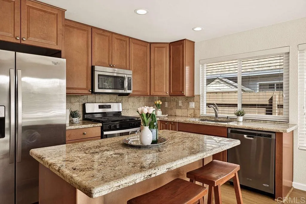 Additional image 35 of 10943 Martinique Way, San Diego, CA 92126