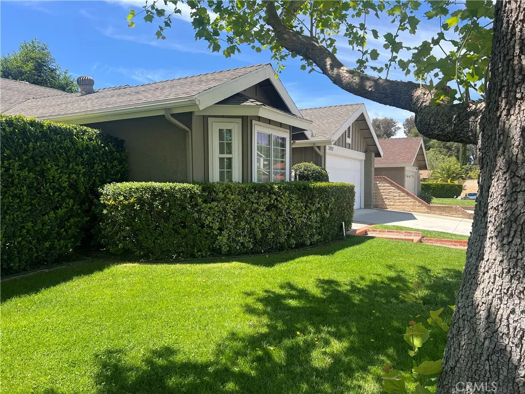 22932 Beech Creek Cir, Valencia, CA 91354 photo 3