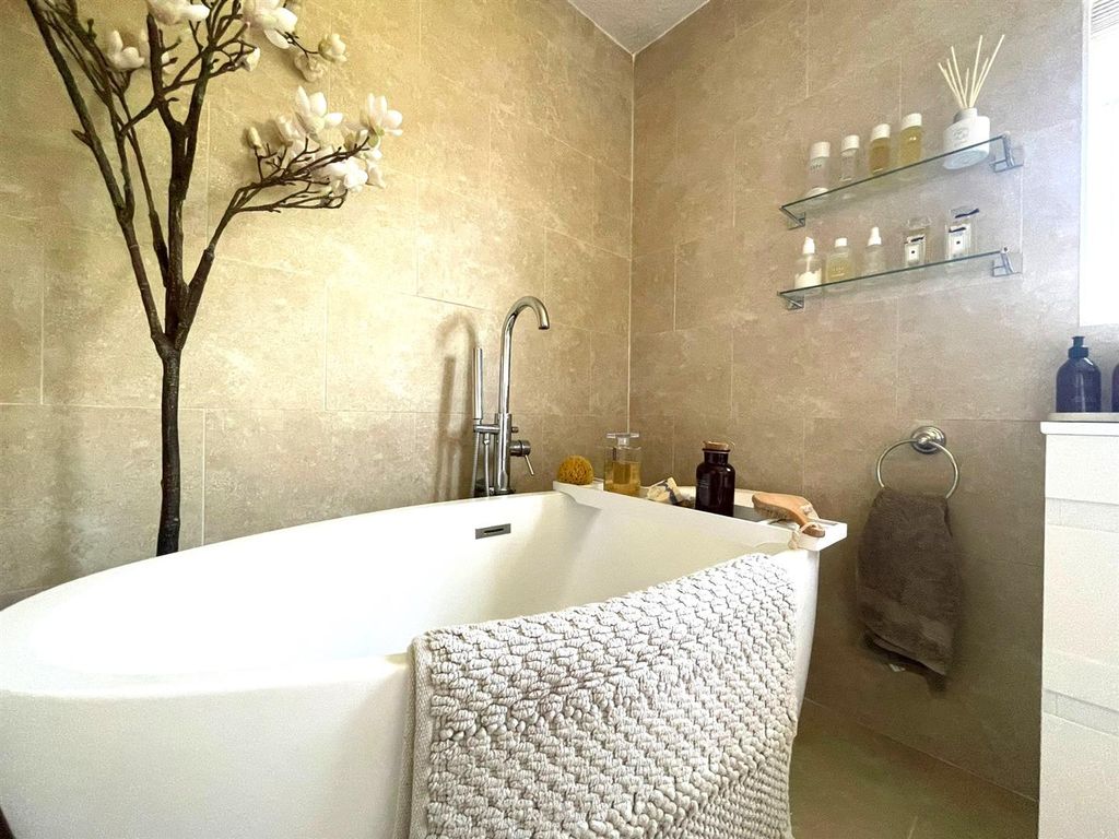 Additional image 19 of 4 bed detached house for saleCastle Park, Aldbrough, Hull HU11