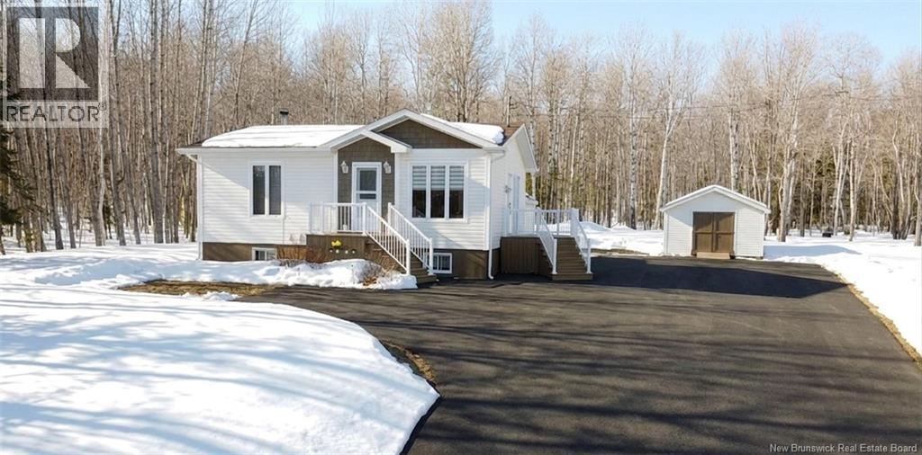 2766 Chemin Nicholas-Denys
