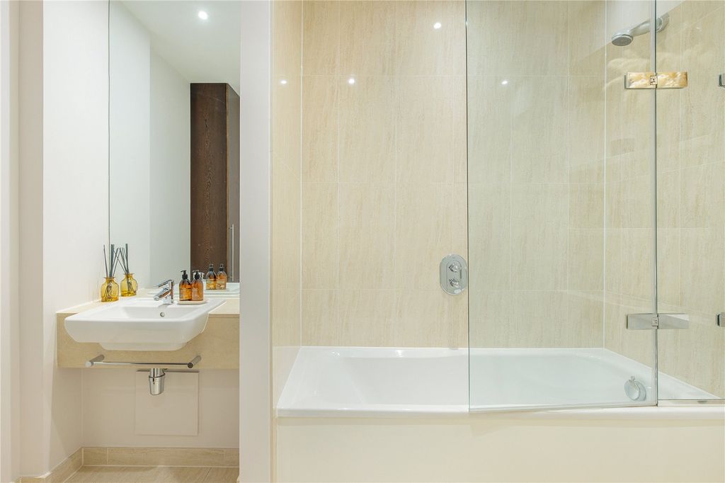 Additional image 12 of 3 bed flat for saleHomerton Street, Cambridge, Cambridgeshire CB2