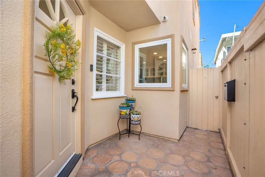 1407 Electric Ave, Seal Beach, CA 90740 photo 3