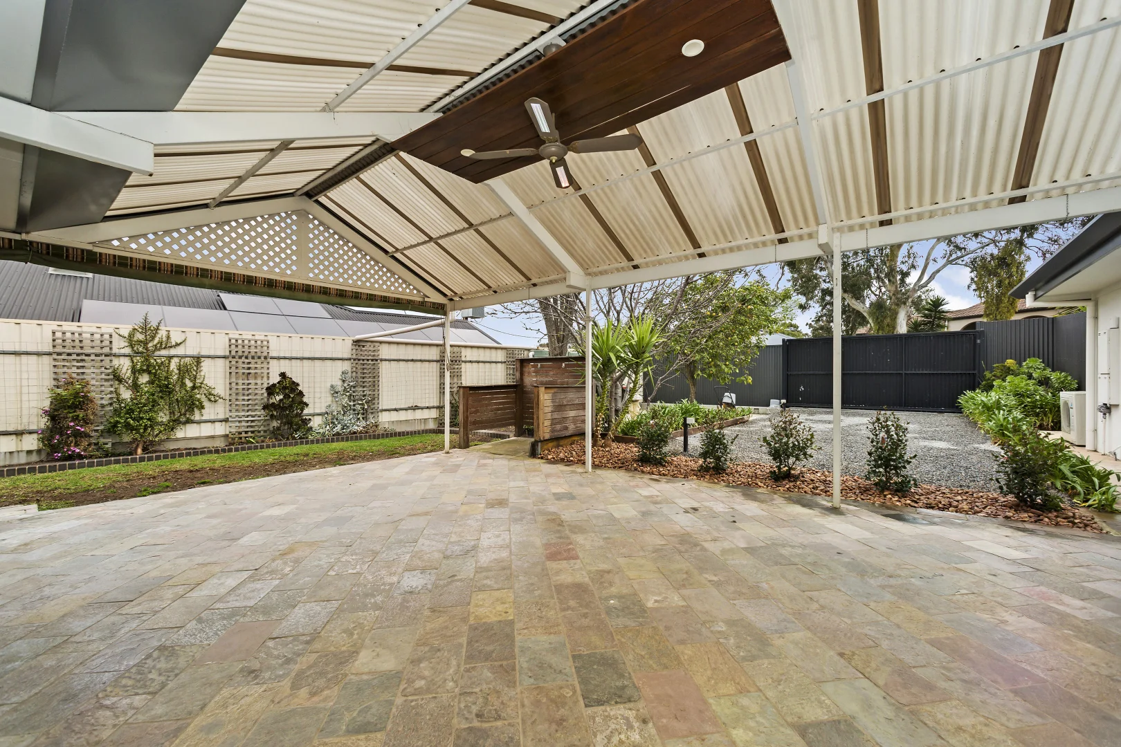 Additional image 2 of 32 Black Road, Flagstaff Hill SA 5159