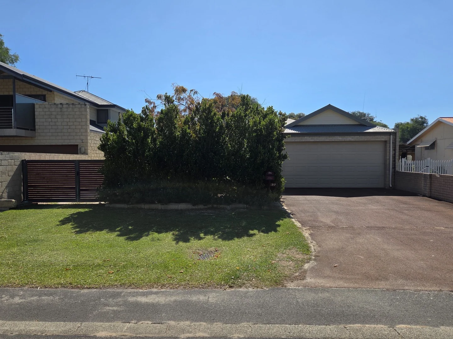 37 Thomas St, West Busselton WA 6280