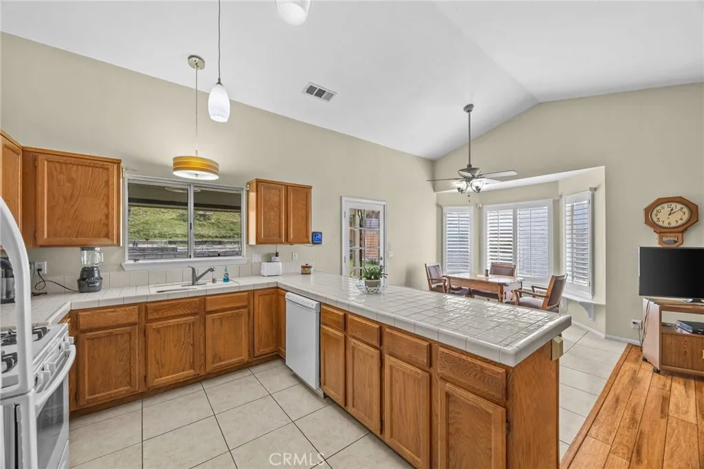 Additional image 56 of 13531 Suncrest Court, Yucaipa, CA 92399