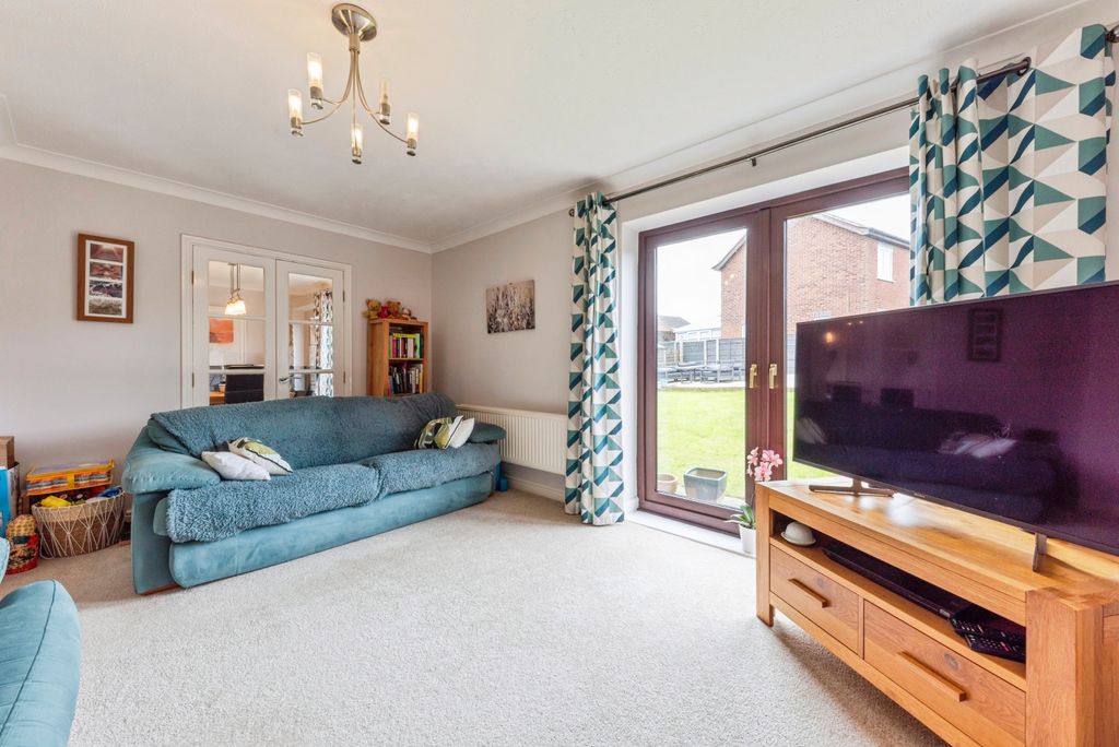 Additional image 5 of 4 bed detached house for saleRavendale Close, Grantham NG31