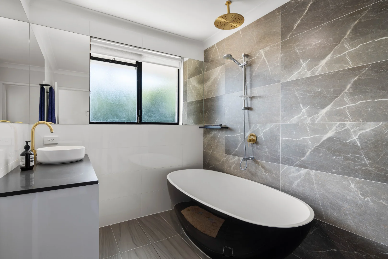 Additional image 16 of 2 Merrimac Boulevard, Broadbeach Waters QLD 4218