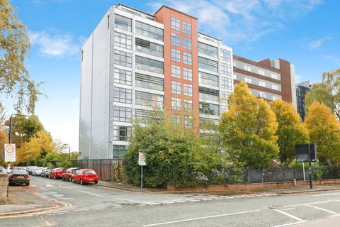 Seymour Grove, Manchester M16, Studio to rent