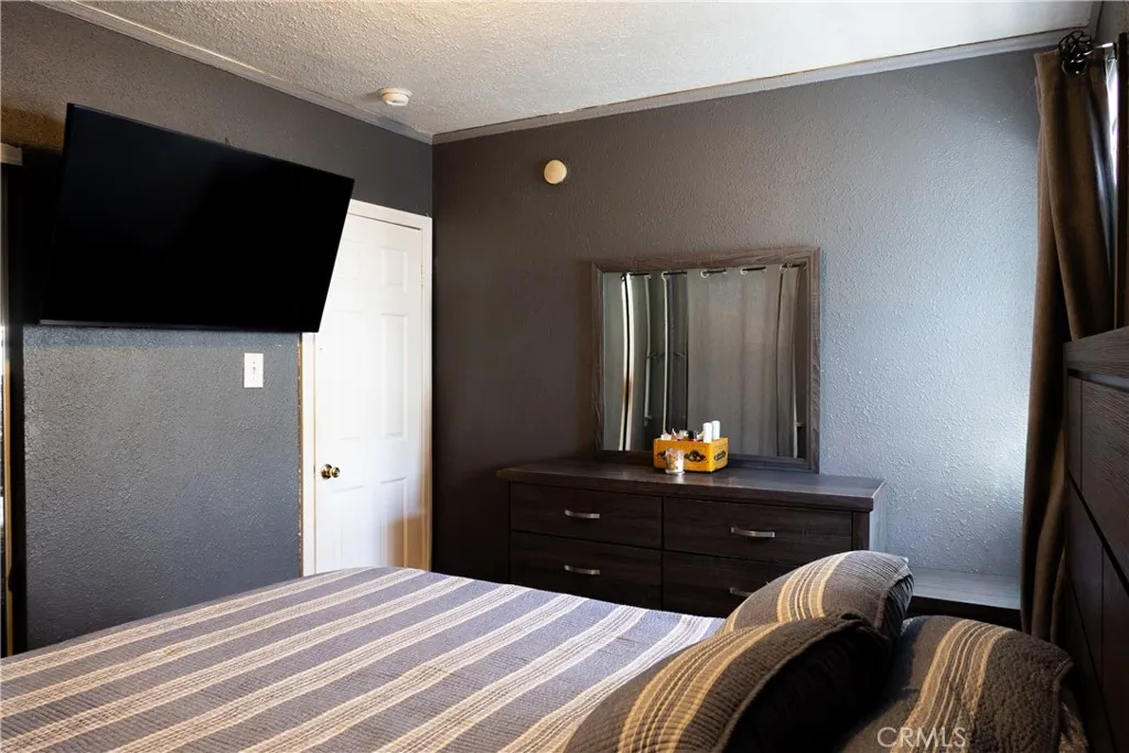 Additional image 32 of 8205 Stanford Ave, Los Angeles, CA 90001