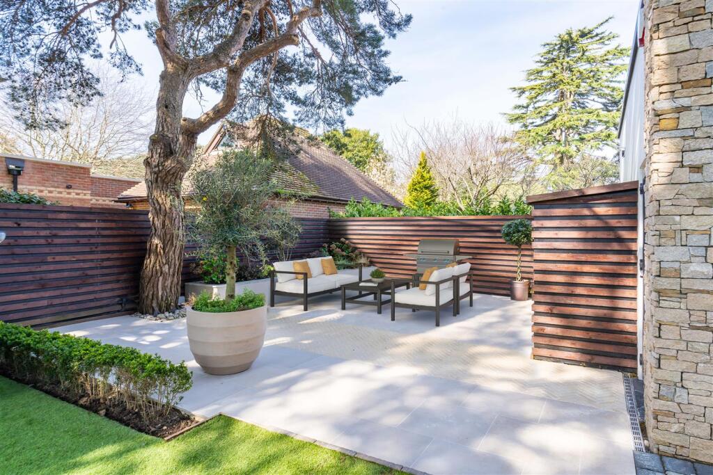 Additional image 4 of Moorfields Road, Canford Cliffs
