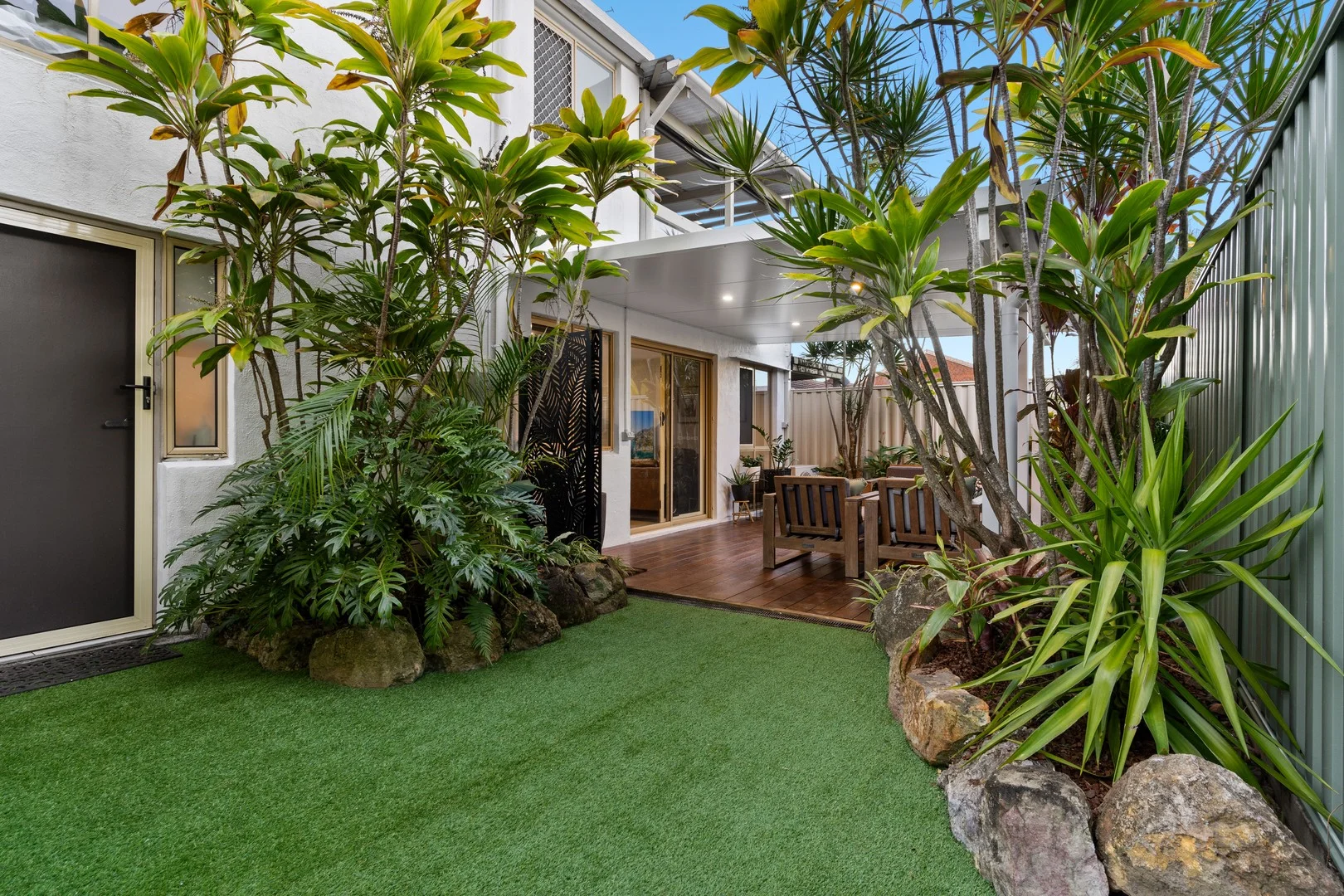 2/6 Power Court, Mount Coolum QLD 4573