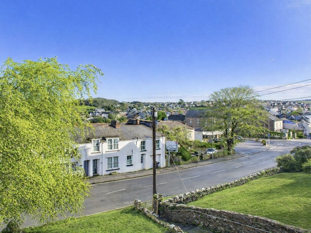 Additional image 2 of 1 bed flat for saleMolesworth Street, Wadebridge, Cornwall PL27