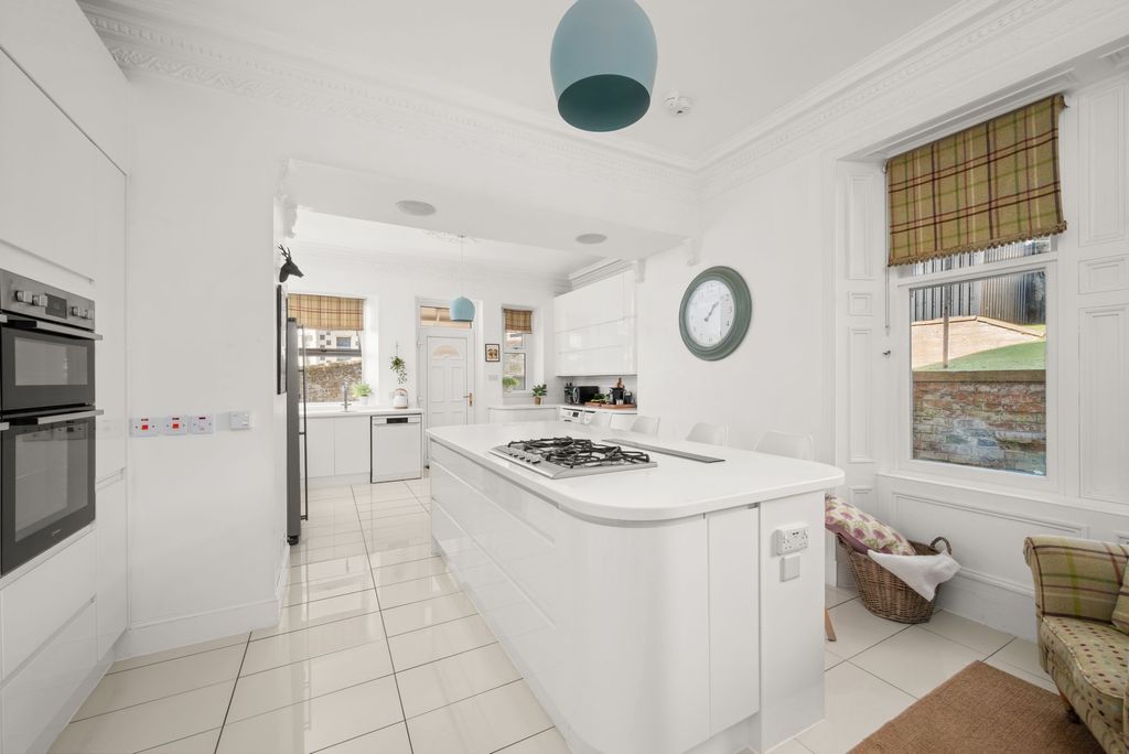 Additional image 6 of 7 bed semi-detached house for sale15 West Park Road, West End, Dundee DD2