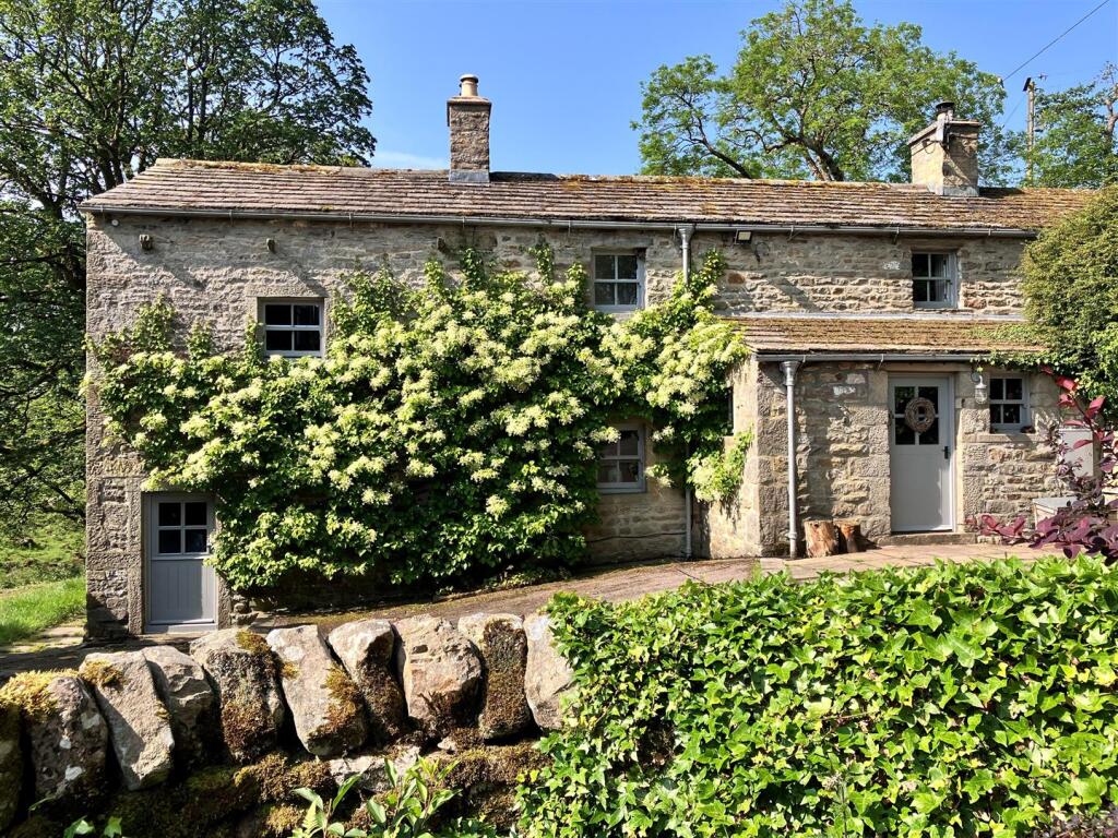 Dibbles Bridge Cottage and Annexe, Hartlington, Skipton