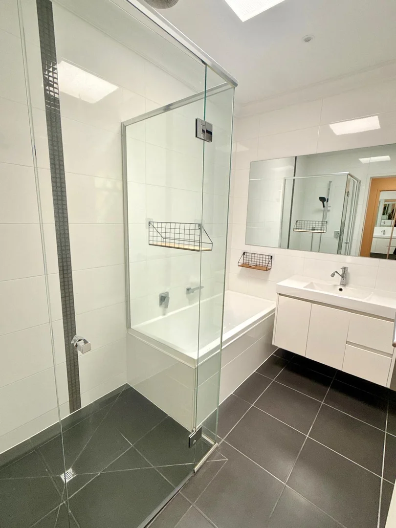 Additional image 7 of 2/396 Springvale Road, Glen Waverley VIC 3150