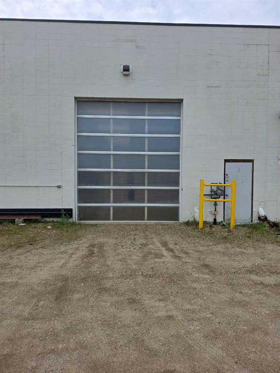 Additional image 3 of 4830 78 Street , Red Deer, AB, T4P 2B3