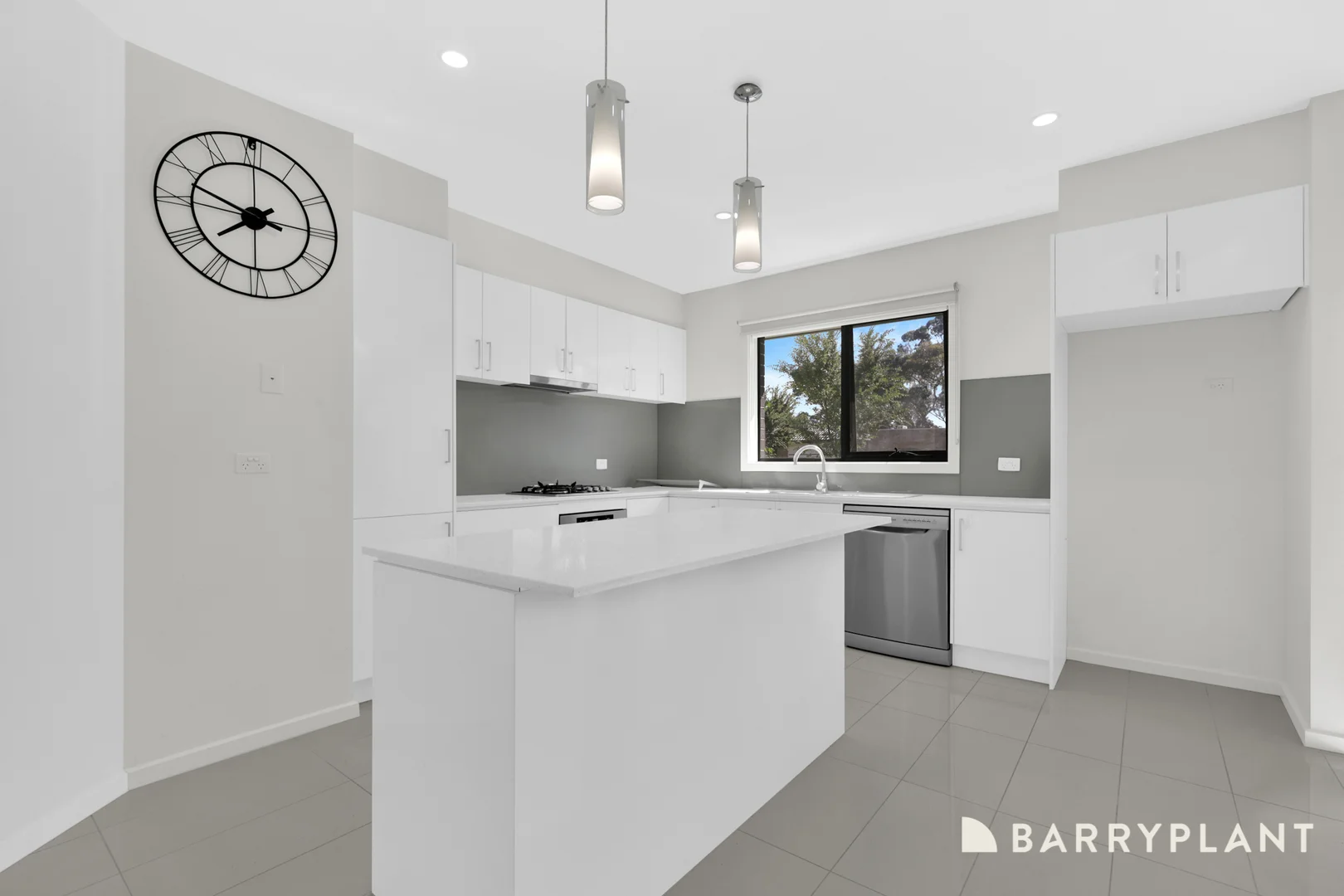Additional image 4 of 39 Hurlstone Crescent, Mill Park VIC 3082