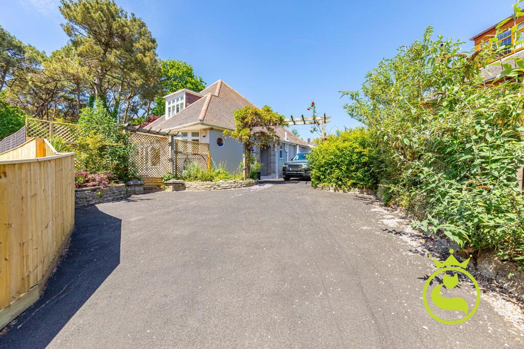 Constitution Hill Road, Poole, BH14