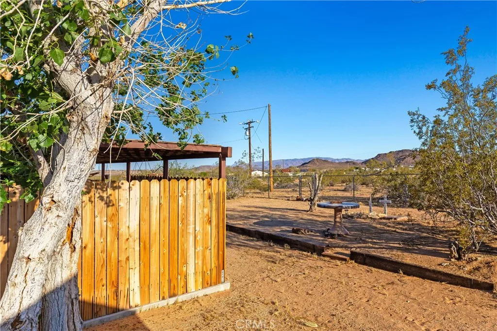 Additional image 28 of 1040 Jackalope Avenue, Joshua Tree, CA 92252