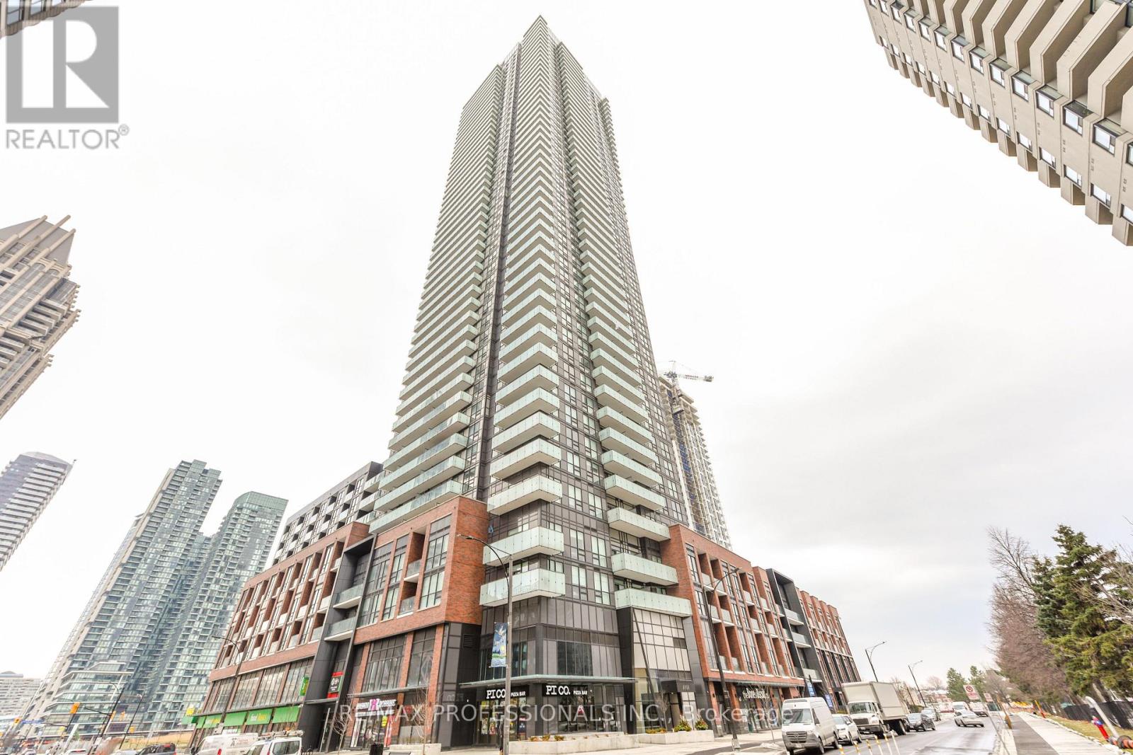 1104 - 430 SQUARE ONE DRIVE