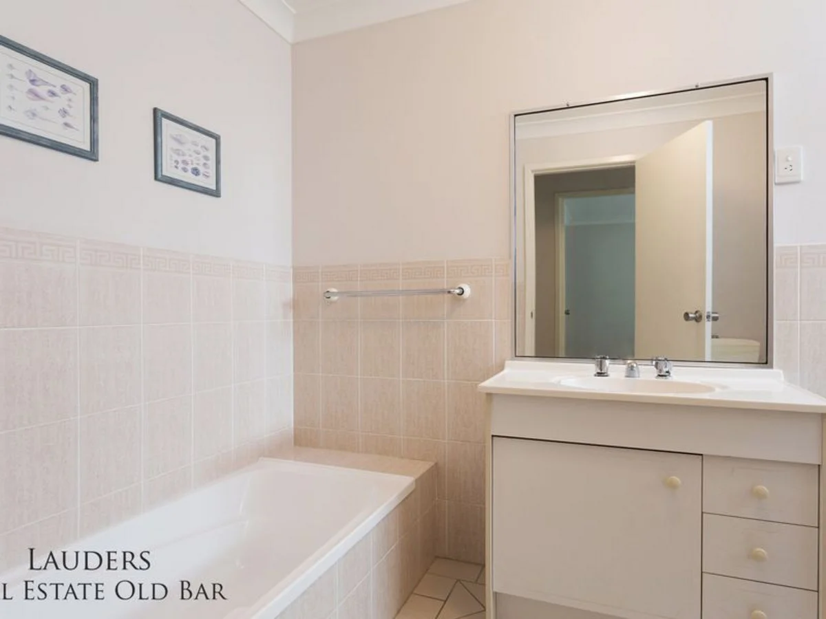 Additional image 6 of 4/26 Old Bar Road, Old Bar NSW 2430