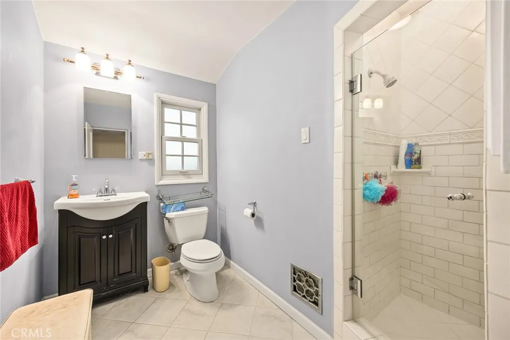 Additional image 128 of 537 Cumberland Rd, Glendale, CA 91202