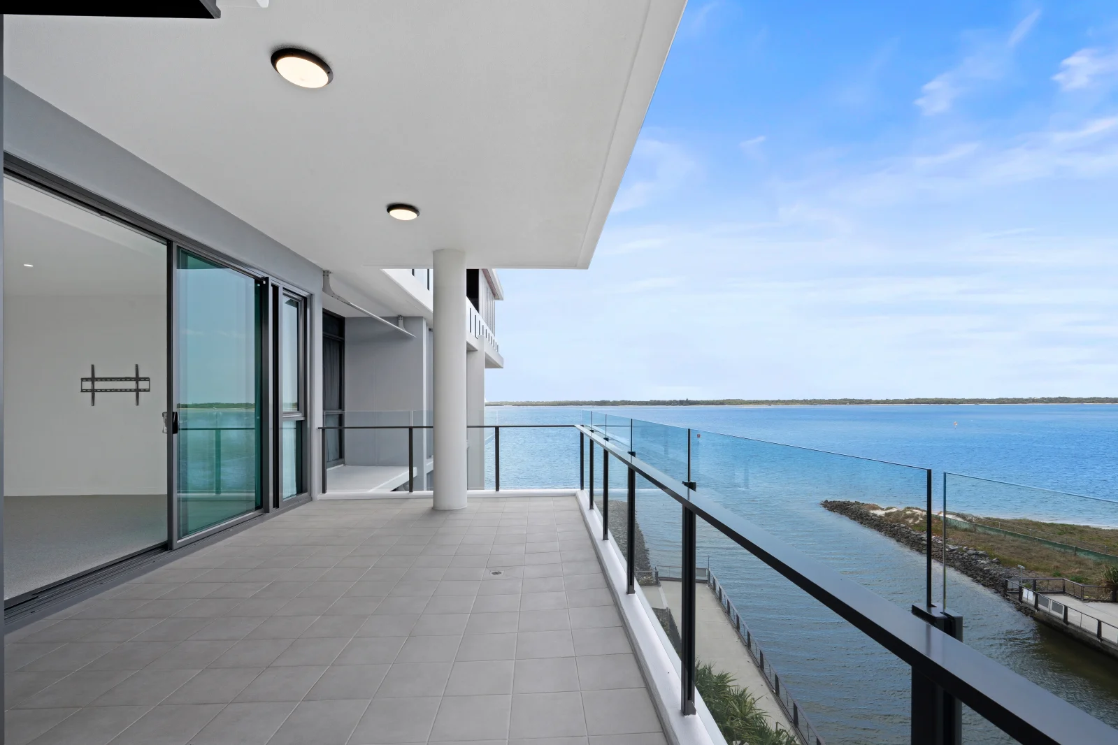 7507/323 Bayview Street, Hollywell QLD 4216