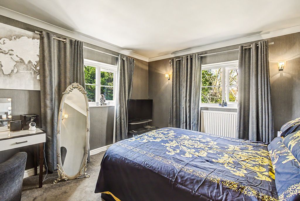 Additional image 7 of 5 bed flat for saleHollins Lane, Harrogate HG3