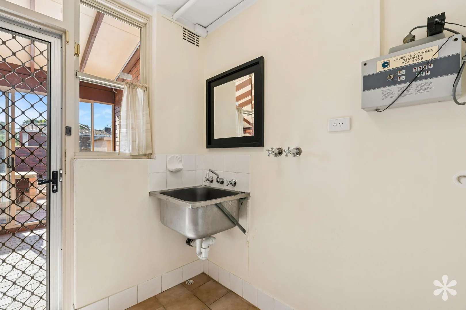 Additional image 12 of 13 Melinga Court, Karawara WA 6152