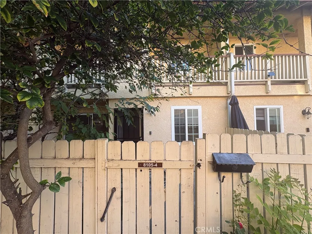 Additional image 2 of 8105 Canby Unit 4, Reseda, CA 91335