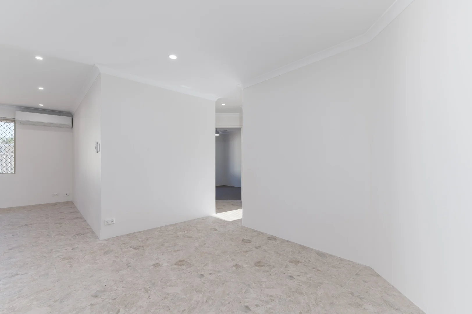 Additional image 6 of 27 Ellenbrae Place, Marangaroo WA 6064