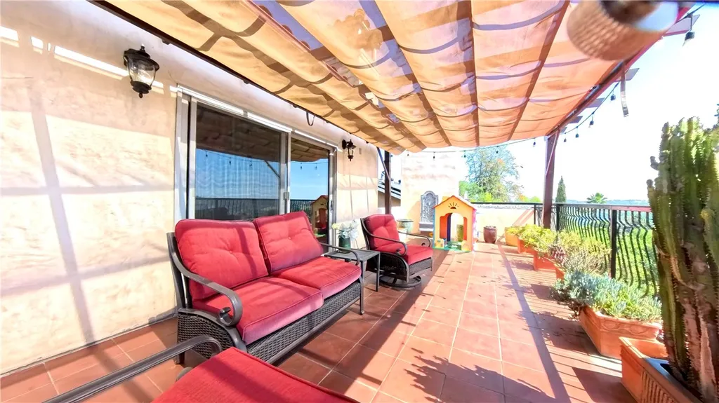 Additional image 11 of 633 Sunnyhill Drive, Los Angeles, CA 90065