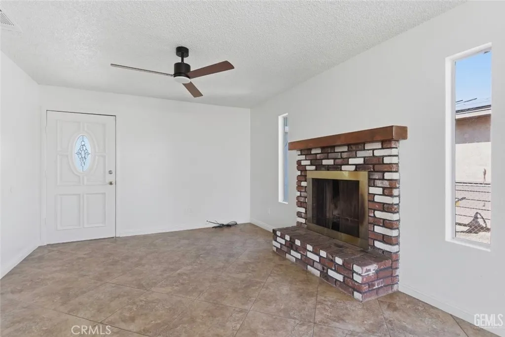 Additional image 5 of 624 Tucker Street, Arvin, CA 93203
